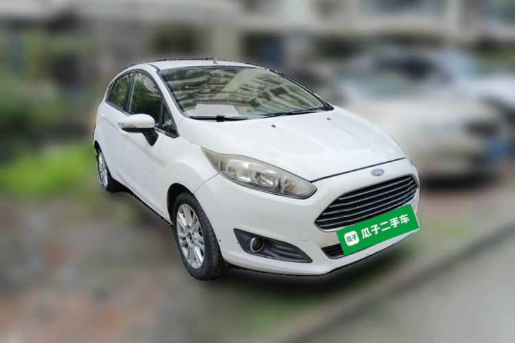 Used Ford Fiesta 2013 Hatchback 1.5L Automatic Fashion Edition Front Right 45 Deg