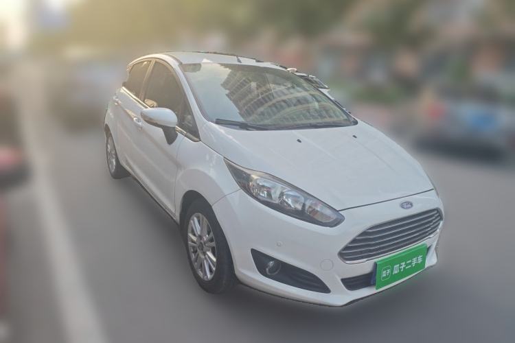 Used Ford Fiesta 2013 Hatchback 1.5L Automatic Fashion Edition Front Right 45 Deg