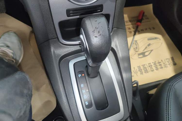 Used Ford Fiesta 2013 Hatchback 1.5L Automatic Fashion Edition Gear Lever