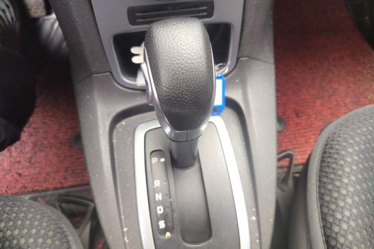 Used Ford Fiesta 2013 Hatchback 1.5L Automatic Fashion Edition Gear Lever