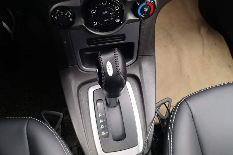Used Ford Fiesta 2013 Hatchback 1.5L Automatic Prestige Model Gear Lever