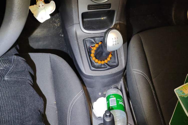 Used Ford Fiesta 2013 Hatchback 1.5L Manual Fashion Edition Gear Lever
