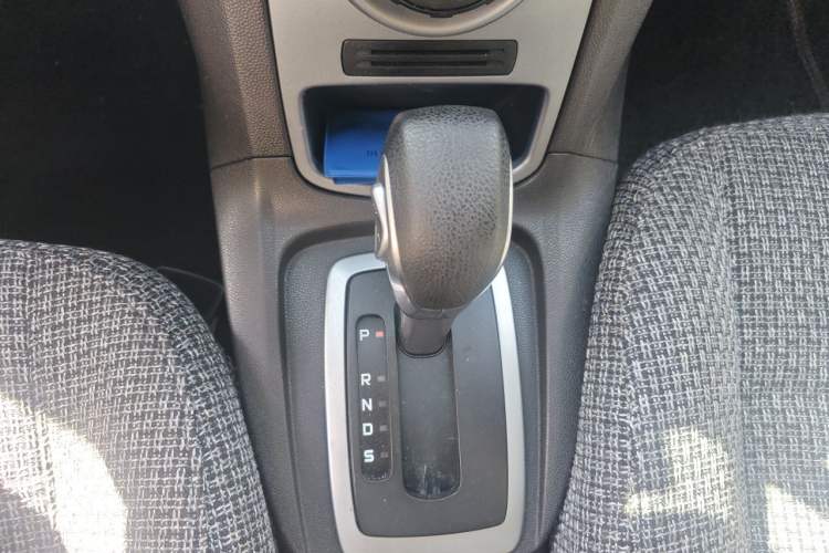 Used Ford Fiesta 2013 Hatchback 1.5L Automatic Prestige Model Gear Lever