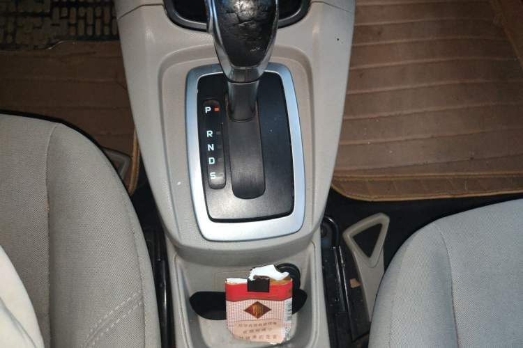 Used Ford Fiesta 2013 Sedan 1.5L Automatic Prestige Model Gear Lever