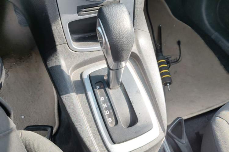 Used Ford Fiesta 2013 Hatchback 1.5L Automatic Prestige Model Gear Lever
