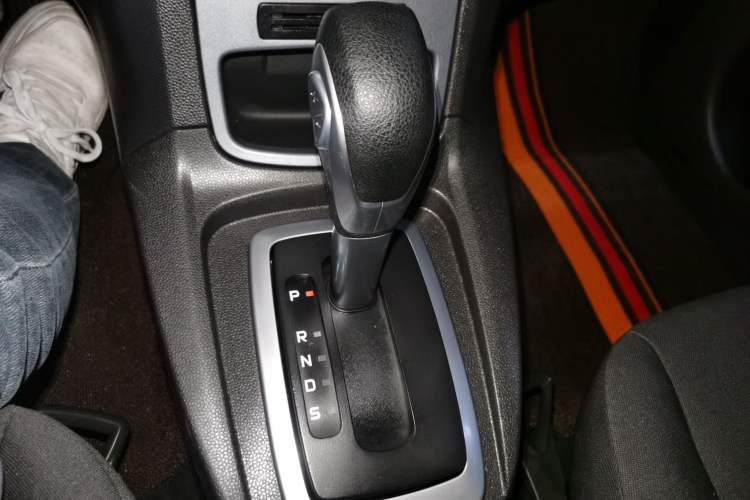 Used Ford Fiesta 2013 Hatchback 1.5L Automatic Fashion Edition Gear Lever