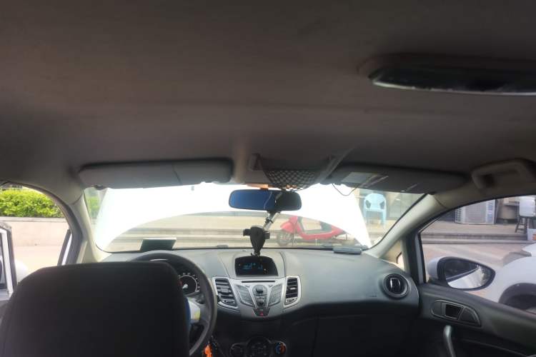 Used Ford Fiesta 2013 Sedan 1.5L Manual Fashion Edition Headliner