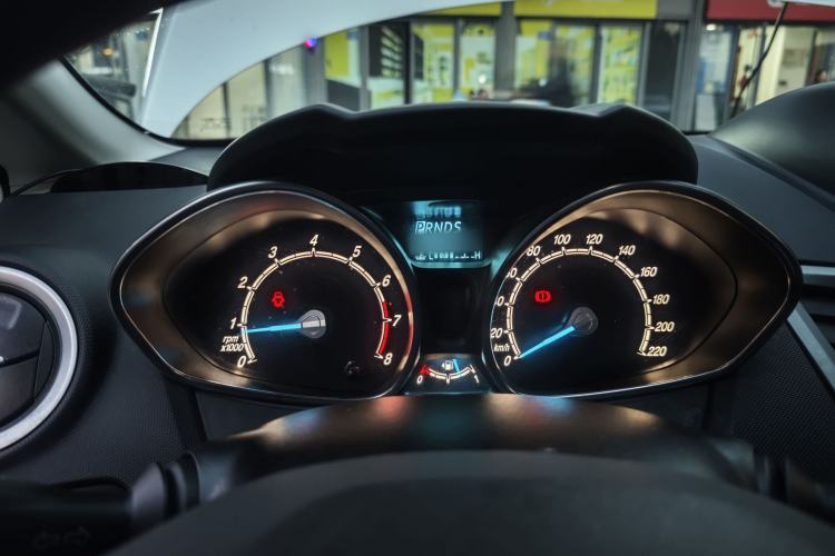 Used Ford Fiesta 2013 Hatchback 1.5L Automatic Fashion Edition Instrument Cluster