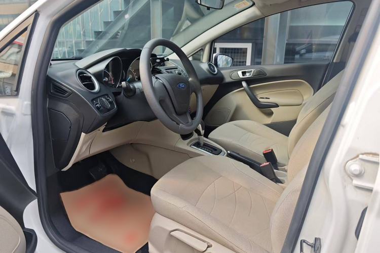 Used Ford Fiesta 2013 Sedan 1.5L Automatic Fashion Edition Interior 1