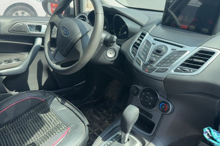 Used Ford Fiesta 2013 Hatchback 1.5L Automatic Fashion Edition Interior 1