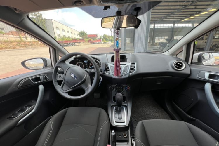Used Ford Fiesta 2013 Hatchback 1.5L Automatic Fashion Edition Interior 1