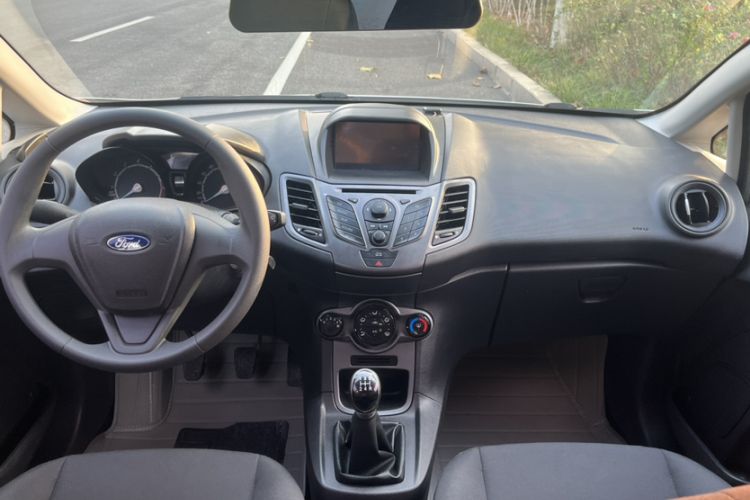 Used Ford Fiesta 2013 Hatchback 1.5L Manual Fashion Edition Interior 1