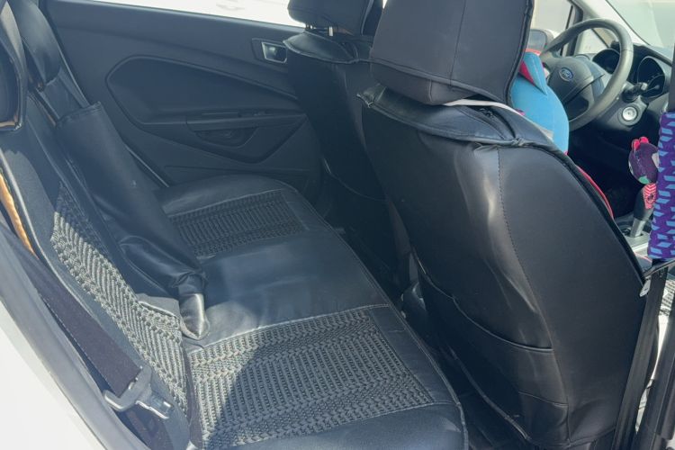 Used Ford Fiesta 2013 Hatchback 1.5L Automatic Fashion Edition Interior 2