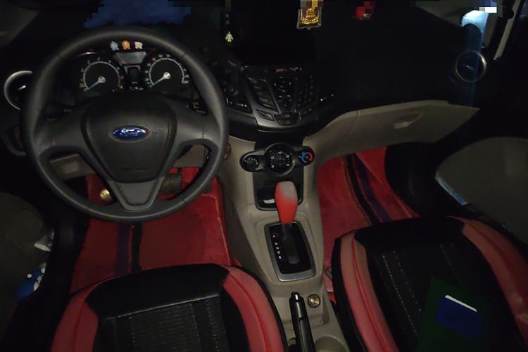 Used Ford Fiesta 2013 Sedan 1.5L Automatic Fashion Edition Interior 2