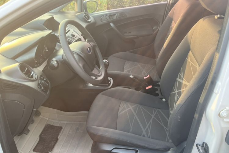 Used Ford Fiesta 2013 Hatchback 1.5L Manual Fashion Edition Interior 2
