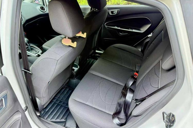 Used Ford Fiesta 2013 Hatchback 1.5L Automatic Fashion Edition Interior 3
