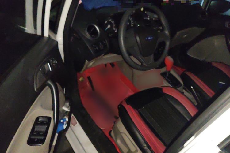 Used Ford Fiesta 2013 Sedan 1.5L Automatic Fashion Edition Interior 3