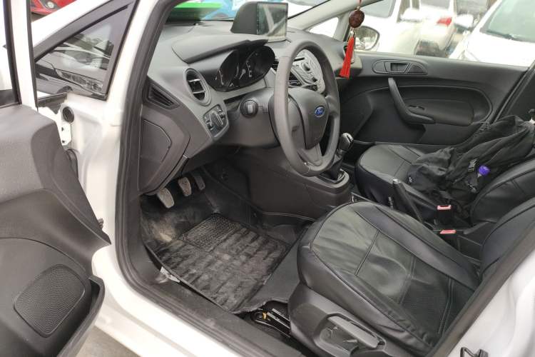 Used Ford Fiesta 2013 Hatchback 1.5L Manual Fashion Edition Interior 3