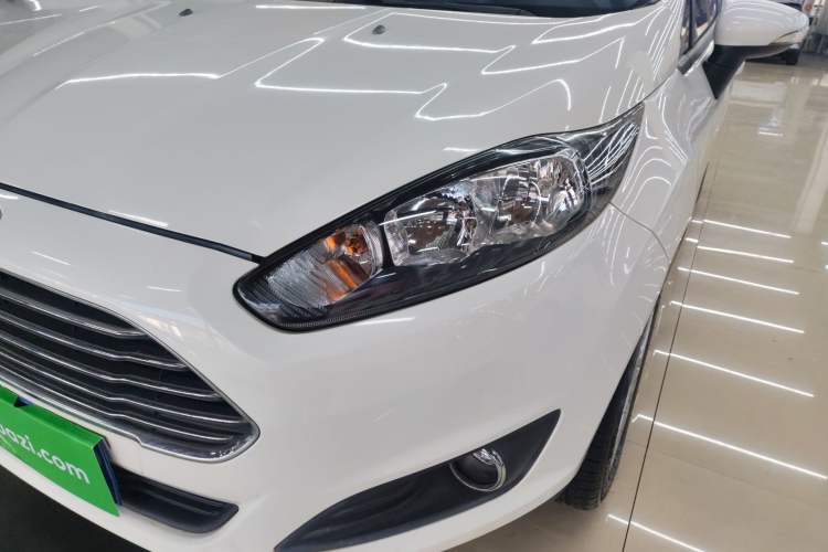 Used Ford Fiesta 2013 Sedan 1.5L Automatic Fashion Edition Left Front Headlight