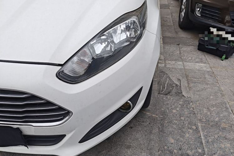 Used Ford Fiesta 2013 Hatchback 1.5L Automatic Fashion Edition Left Front Headlight