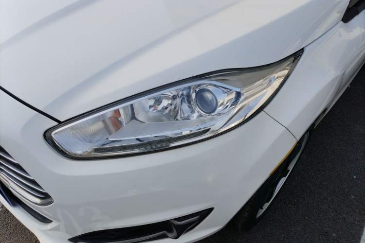 Used Ford Fiesta 2013 Hatchback 1.5L Manual Fashion Edition Left Front Headlight