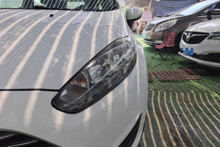 Used Ford Fiesta 2013 Hatchback 1.5L Manual Fashion Edition Left Front Headlight