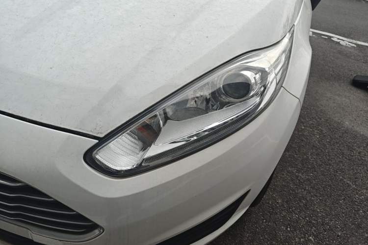 Used Ford Fiesta 2013 Hatchback 1.5L Manual Fashion Edition Left Front Headlight