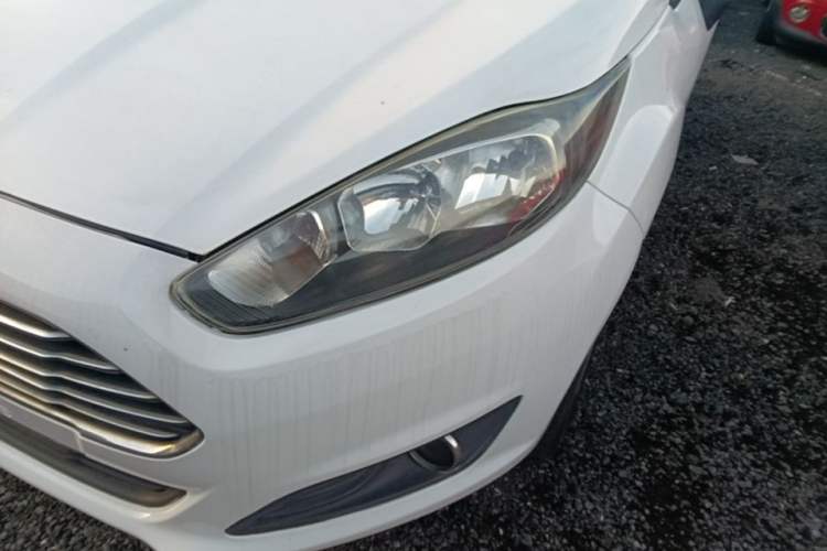 Used Ford Fiesta 2013 Hatchback 1.5L Automatic Fashion Edition Left Front Headlight