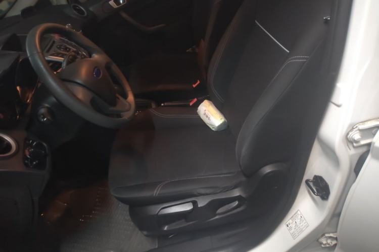 Used Ford Fiesta 2013 Hatchback 1.5L Automatic Fashion Edition Left Front Seat