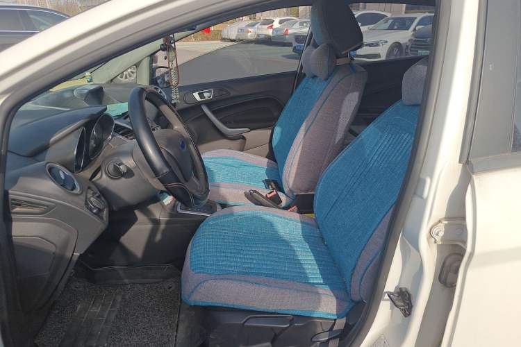 Used Ford Fiesta 2013 Hatchback 1.5L Automatic Fashion Edition Left Front Seat