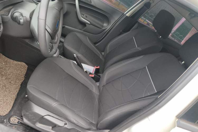 Used Ford Fiesta 2013 Hatchback 1.5L Automatic Fashion Edition Left Front Seat