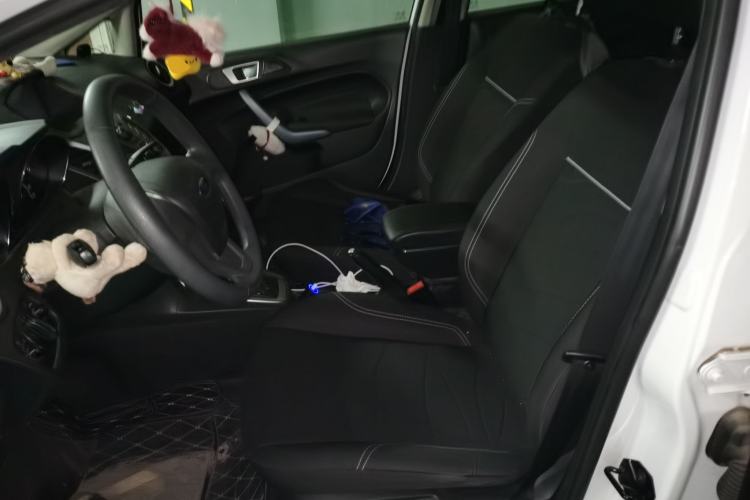 Used Ford Fiesta 2013 Hatchback 1.5L Automatic Fashion Edition Left Front Seat