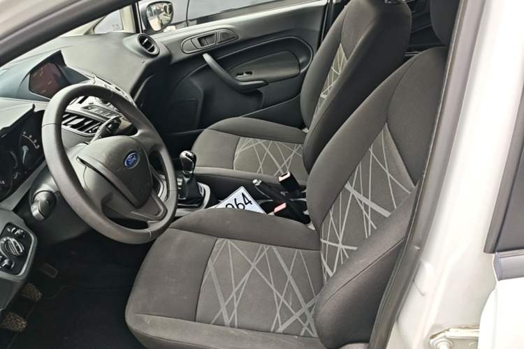 Used Ford Fiesta 2013 Sedan 1.5L Manual Fashion Edition Left Front Seat