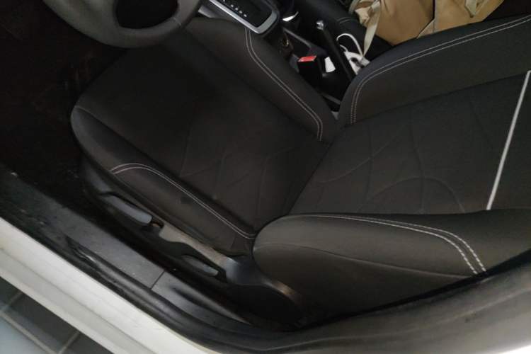 Used Ford Fiesta 2013 Hatchback 1.5L Automatic Fashion Edition Left Front Seat