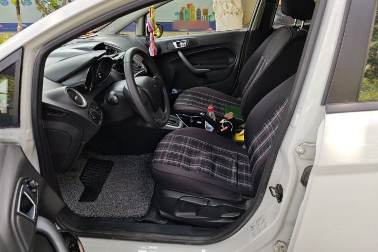 Used Ford Fiesta 2013 Hatchback 1.5L Automatic Fashion Edition Left Front Seat
