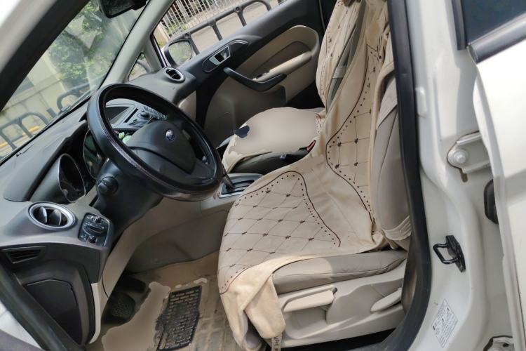 Used Ford Fiesta 2013 Sedan 1.5L Automatic Fashion Edition Left Front Seat
