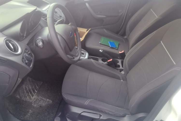 Used Ford Fiesta 2013 Hatchback 1.5L Automatic Fashion Edition Left Front Seat