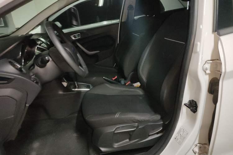 Used Ford Fiesta 2013 Hatchback 1.5L Automatic Fashion Edition Left Front Seat