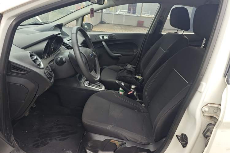 Used Ford Fiesta 2013 Hatchback 1.5L Automatic Fashion Edition Left Front Seat