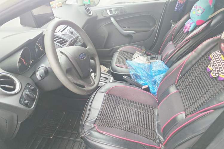 Used Ford Fiesta 2013 Hatchback 1.5L Automatic Fashion Edition Left Front Seat