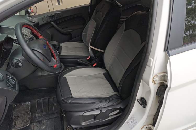Used Ford Fiesta 2013 Sedan 1.5L Manual Fashion Edition Left Front Seat