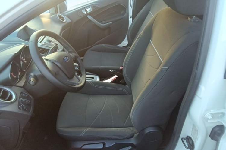 Used Ford Fiesta 2013 Hatchback 1.5L Automatic Fashion Edition Left Front Seat