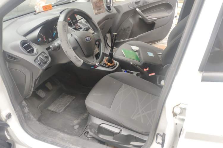 Used Ford Fiesta 2013 Hatchback 1.5L Manual Fashion Edition Left Front Seat