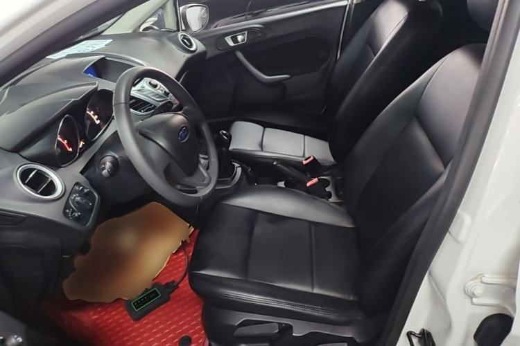 Used Ford Fiesta 2013 Hatchback 1.5L Manual Fashion Edition Left Front Seat