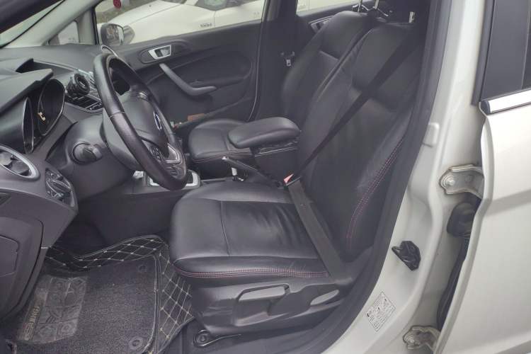 Used Ford Fiesta 2013 Hatchback 1.5L Automatic Fashion Edition Left Front Seat