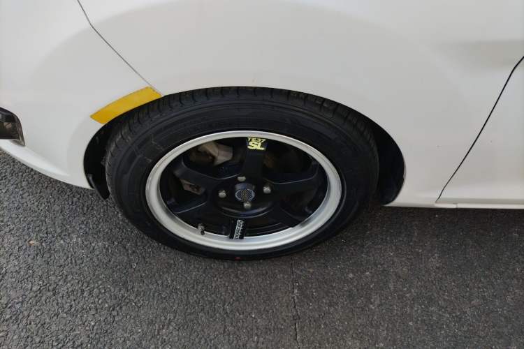 Used Ford Fiesta 2013 Hatchback 1.5L Manual Fashion Edition Left Front Wheel Hub