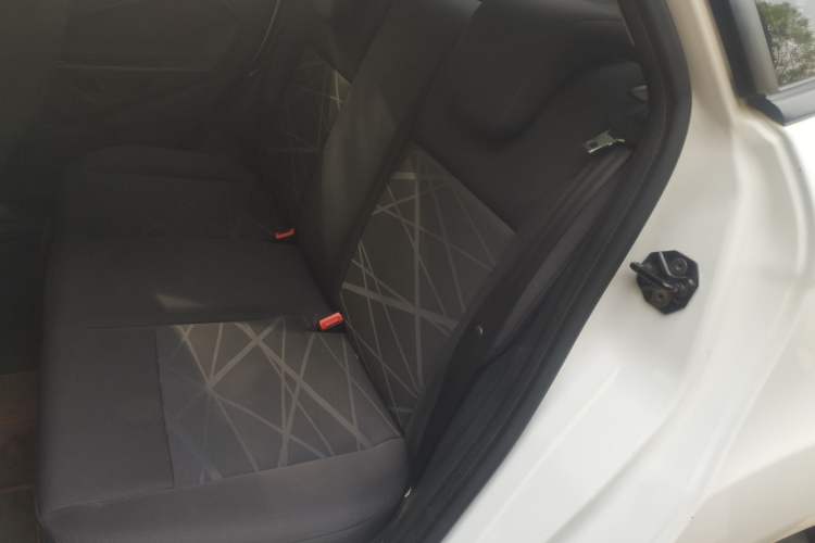 Used Ford Fiesta 2013 Sedan 1.5L Manual Fashion Edition Left Rear Seat
