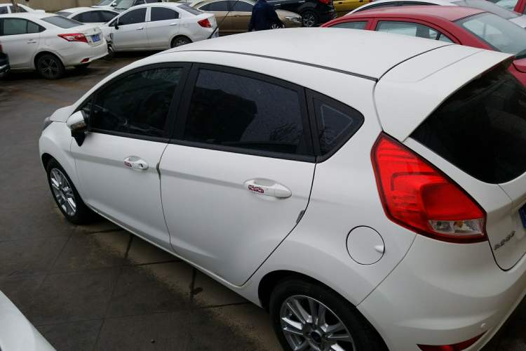 Used Ford Fiesta 2013 Hatchback 1.5L Automatic Fashion Edition Left Side