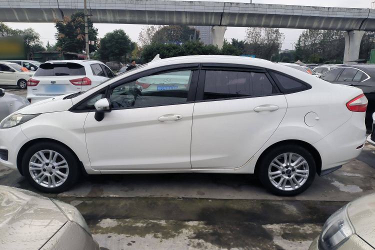 Used Ford Fiesta 2013 Sedan 1.5L Manual Fashion Edition Left Side