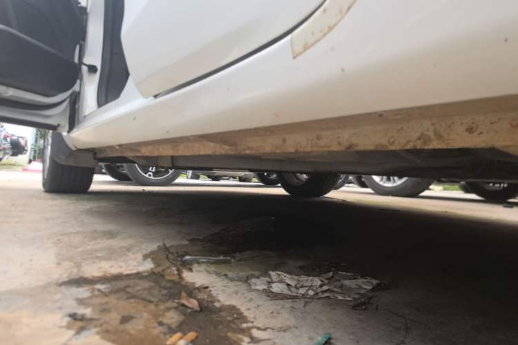 Used Ford Fiesta 2013 Sedan 1.5L Manual Fashion Edition Left Side Sill